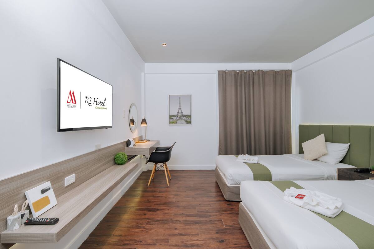 Minibar, desk, blackout curtains, free WiFi