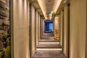 Salas de tratamientos para parejas, sauna, bañera de hidromasaje 