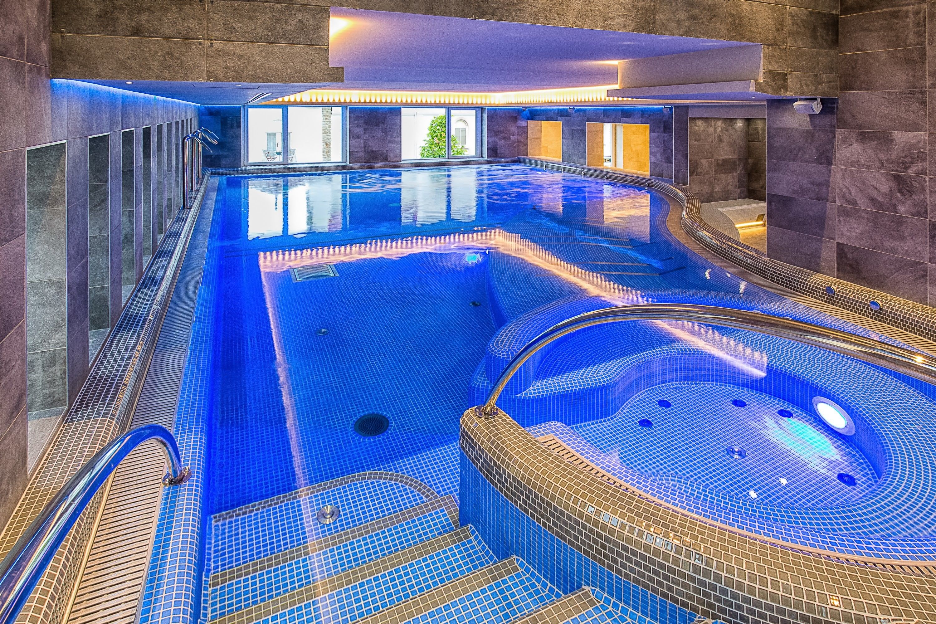 2 indoor pools, open 8:00 AM to 8:00 PM, sun loungers