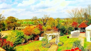Unclassified image, 2 of 19, button - The Manor (Rainham)