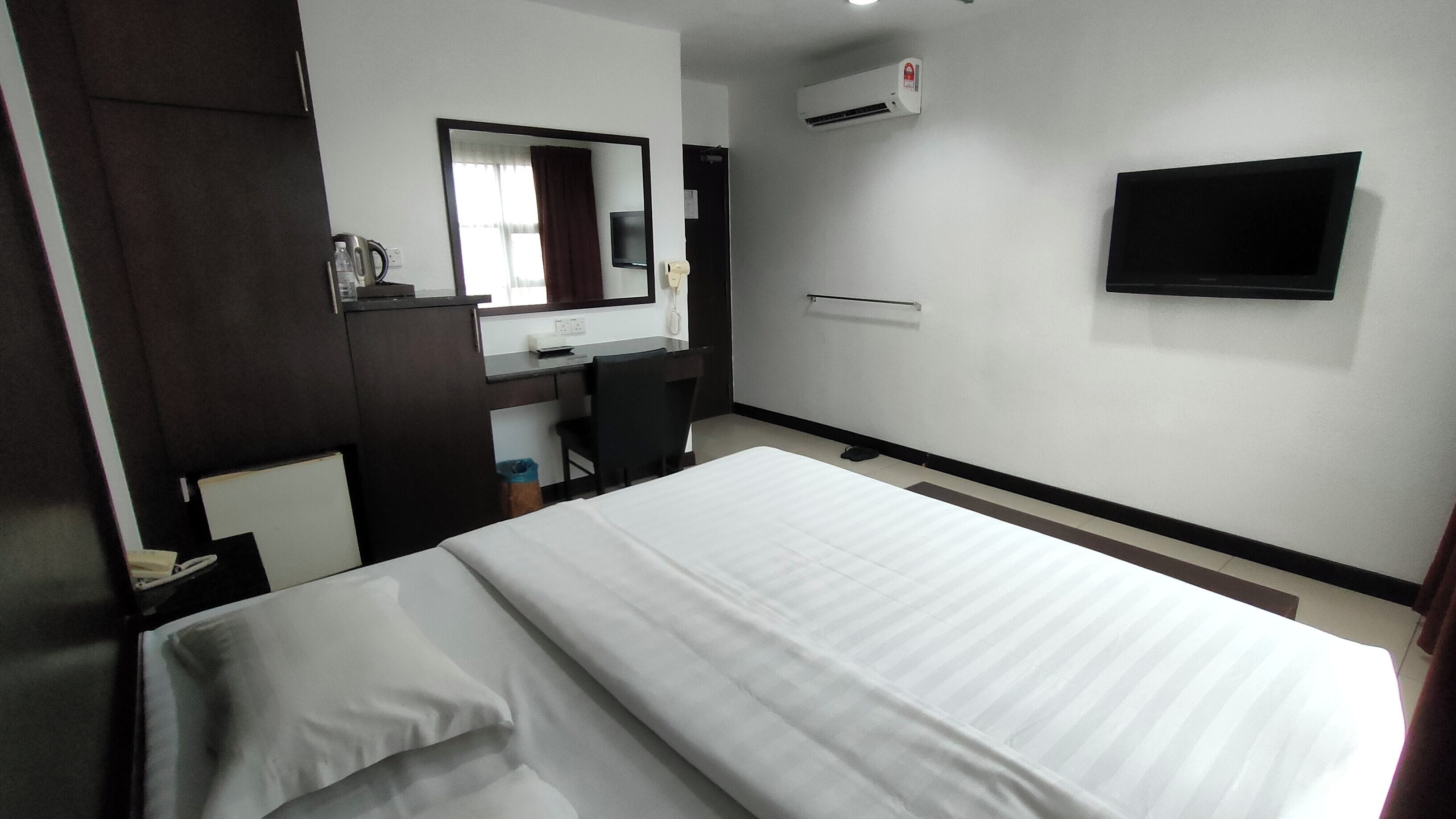 Habitació doble superior | Roba de llit d'alta qualitat i matalassos amb encoixinament addicional 