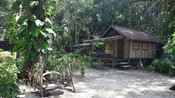 Basic Bungalow, 1 Queen Bed, Sea View | View from room