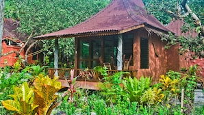 Villa Junior | In-room safe, desk - Bamboo Bungalows (Ranong)
