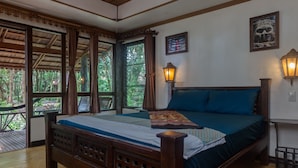 Villa Junior | In-room safe, desk - Bamboo Bungalows (Ranong)