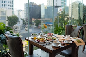 Daily buffet breakfast for a fee - Luxtery Hotel (Da Nang)