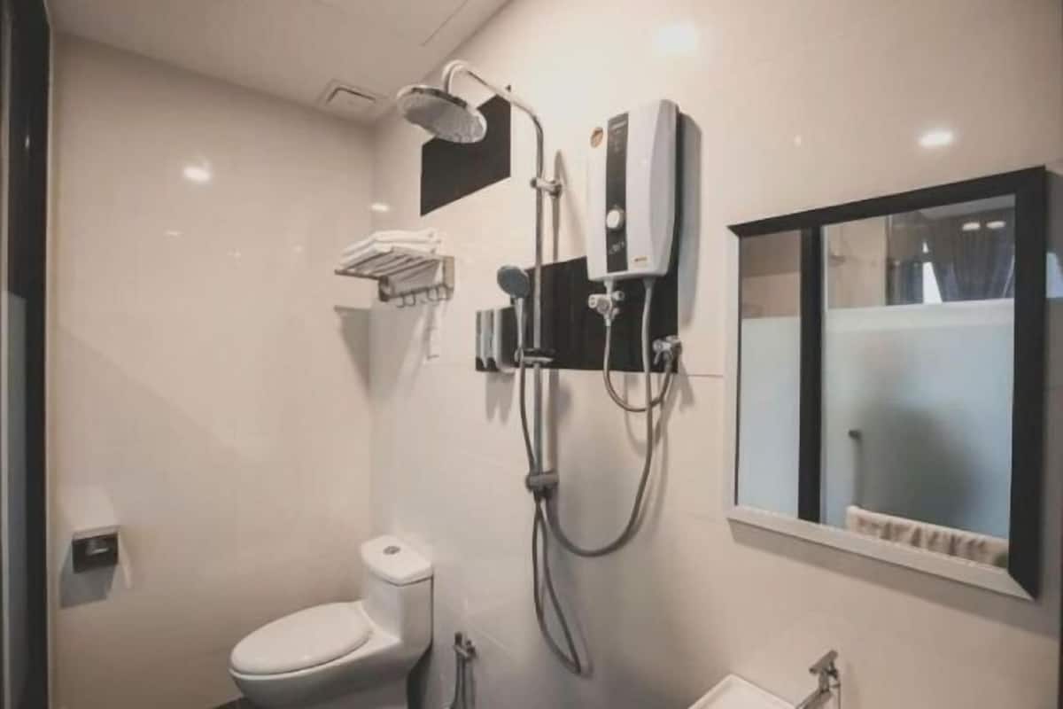 Bagno | Set di cortesia gratuito, asciugacapelli, pantofole, sapone