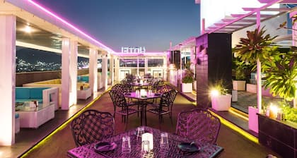 Hotel LN Courtyard