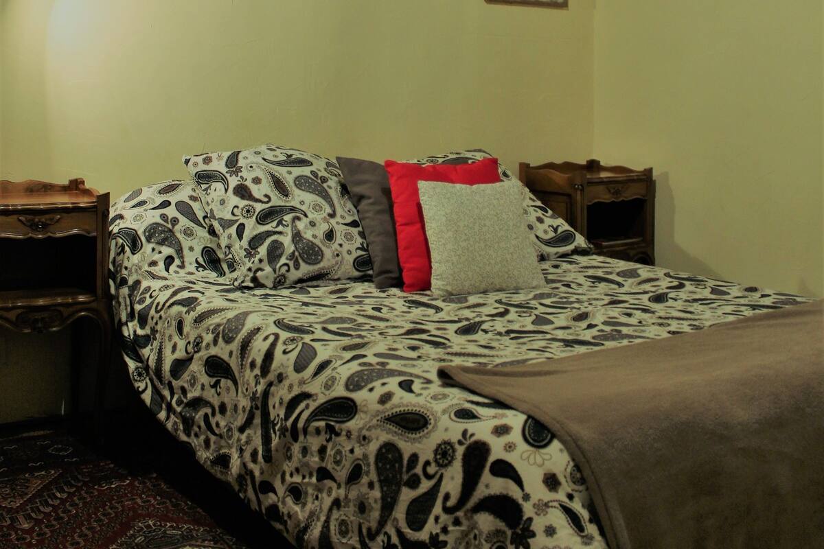 Classic Double Room, City View | Cots/infant beds, rollaway beds, free WiFi