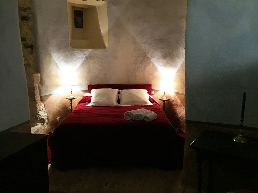 Habitación triple Confort, baño privado (Chambre du bailli)