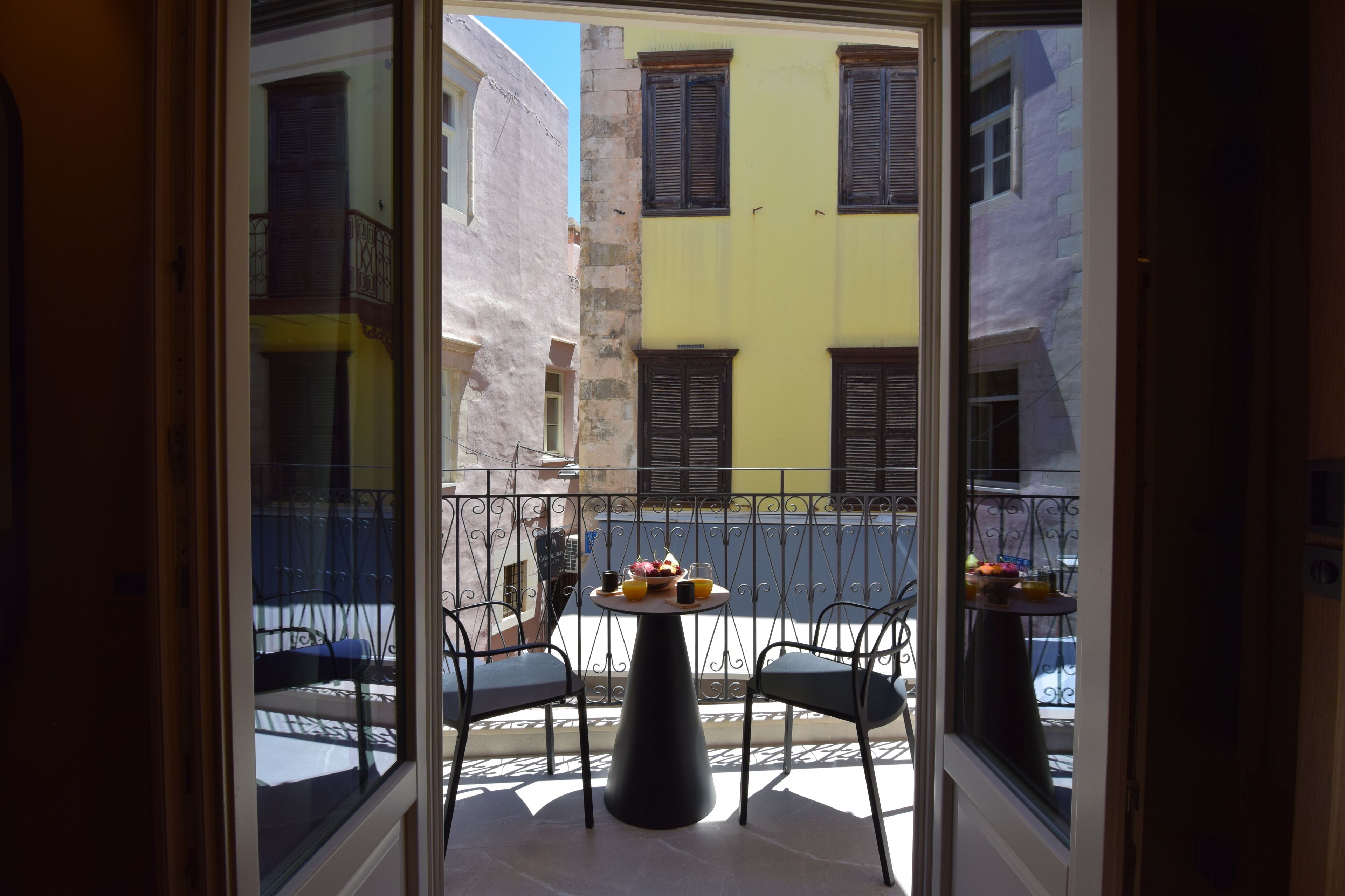 One-Bedroom Family Suite with Indoor Tub | View from room