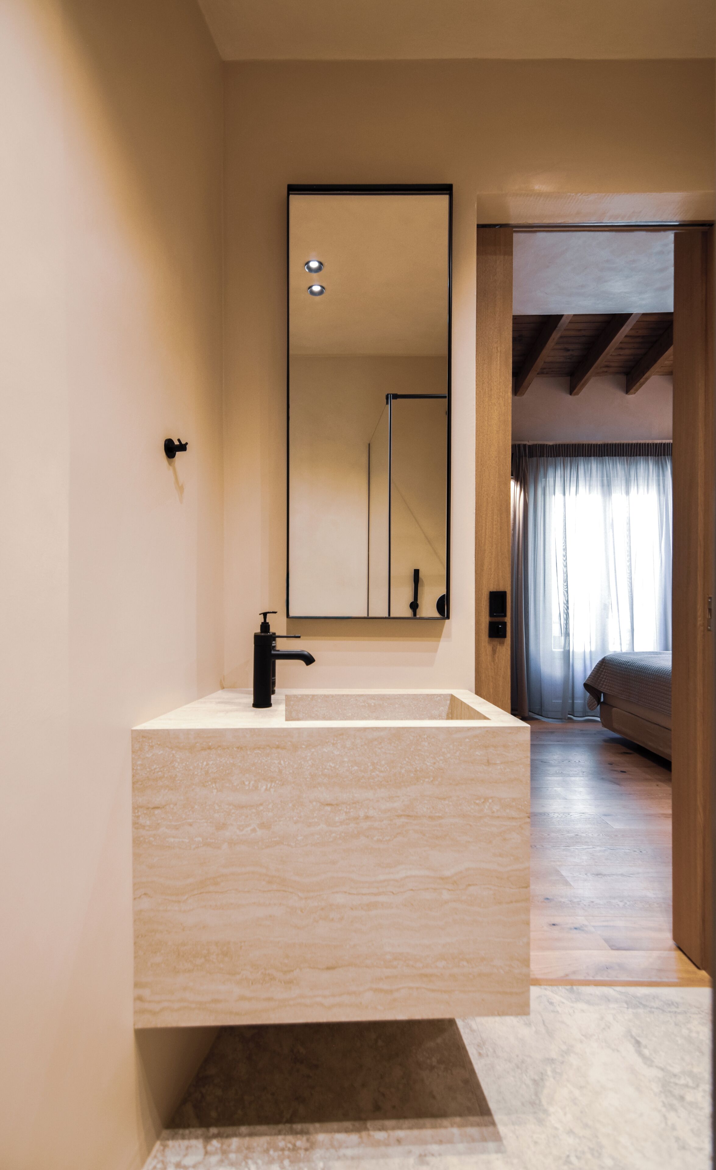 Foto - Consolato Boutique