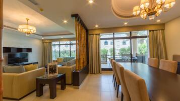 Télévision à écran plat