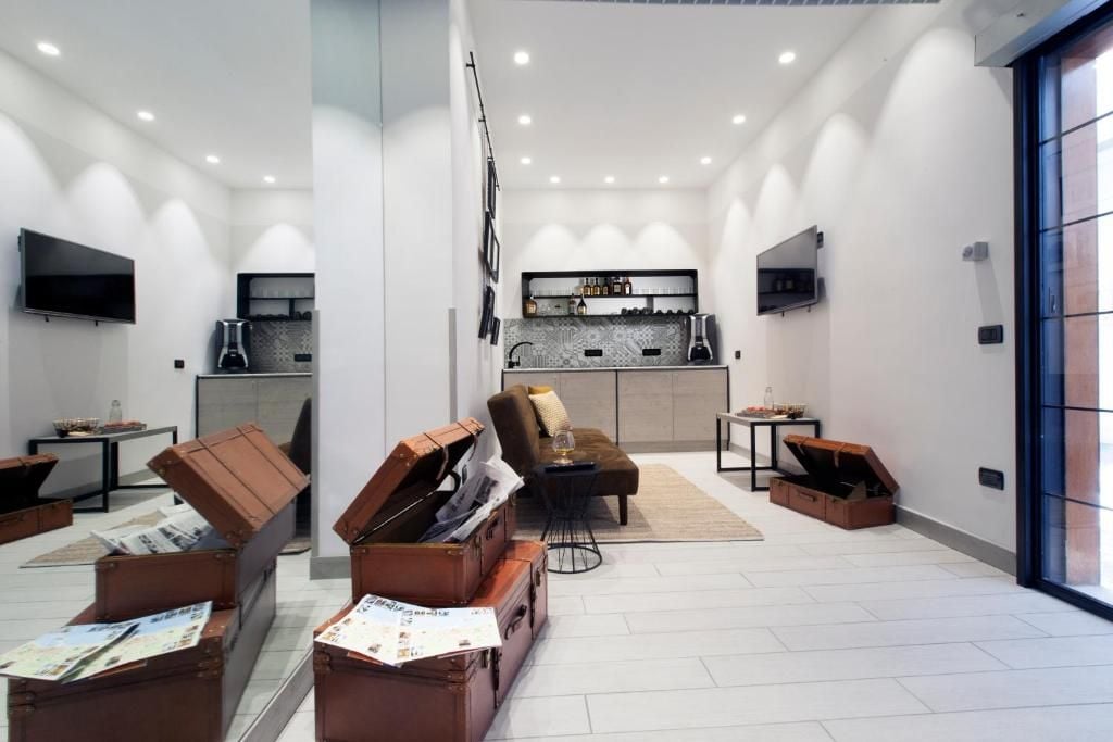 Photo - La Ferrovia Guest House