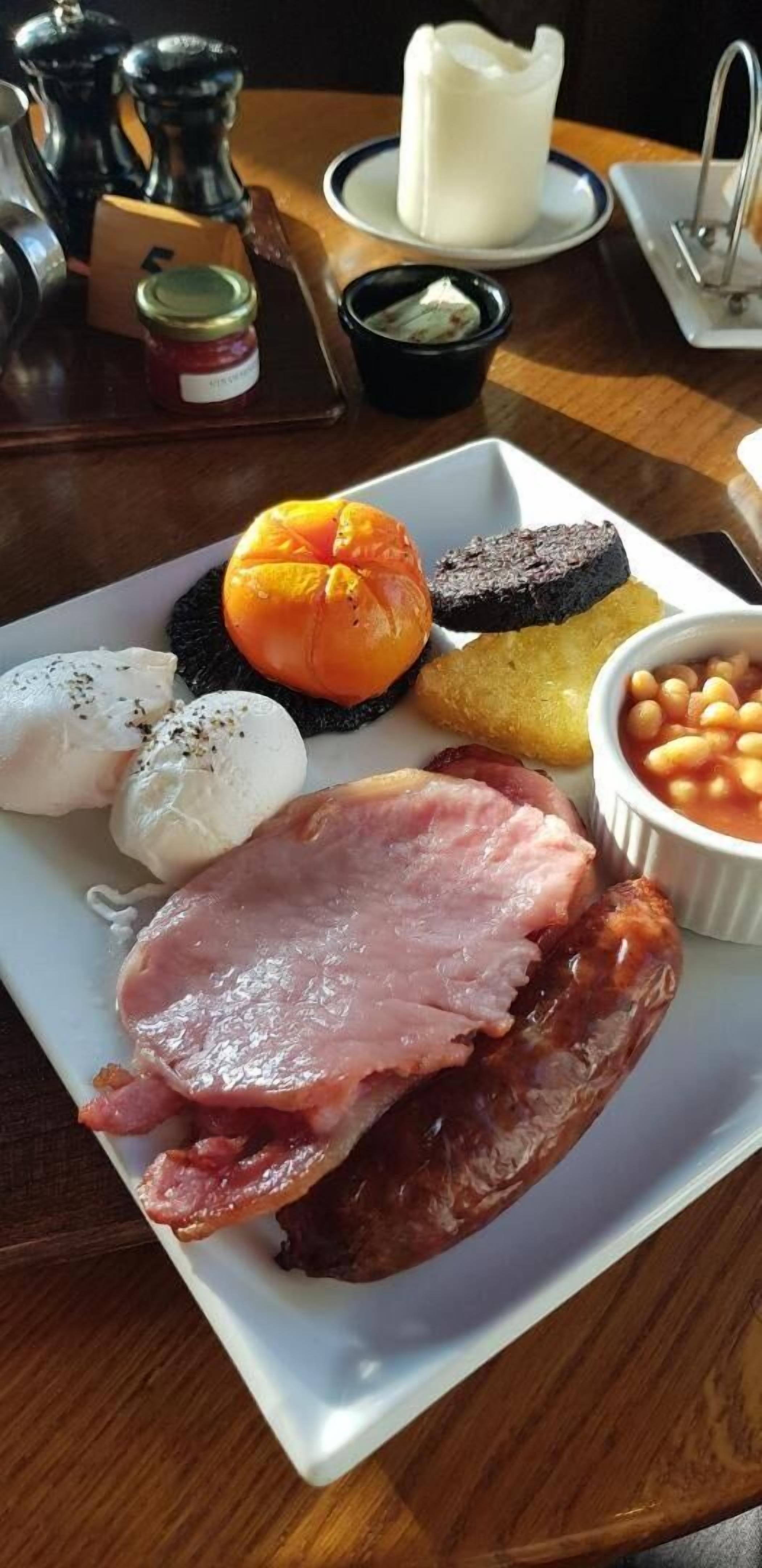 breakfast, lunch, dinner served; local cuisine