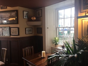 Lounge - Plas Yn Dre (Bala)