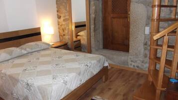 Apartment, 1 Bedroom | Free WiFi, bed sheets