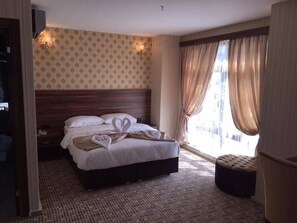 Minibar, desk, iron/ironing board, free cots/infant beds - Gumus Park Resort Atakum (Atakum)