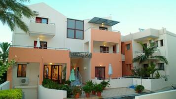 Majoituspaikan julkisivu