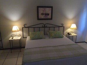 客房內保險箱、免費搖籃/嬰兒床、免費無線上網