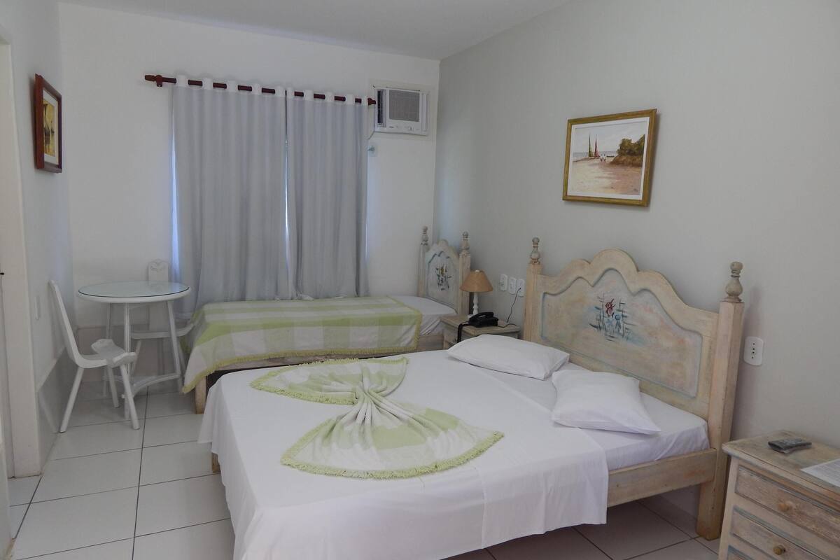 Standard Quadruple Room | In-room safe, free cots/infant beds, free WiFi