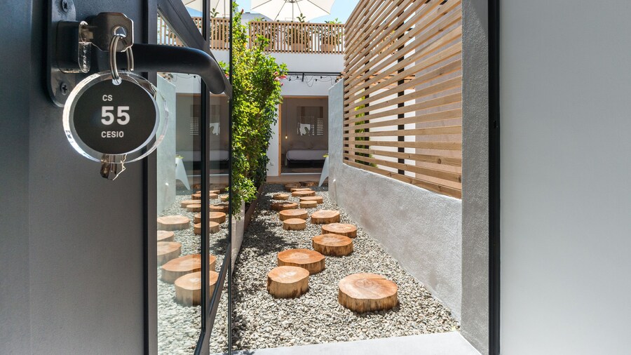 Sodium Hotel Boutique