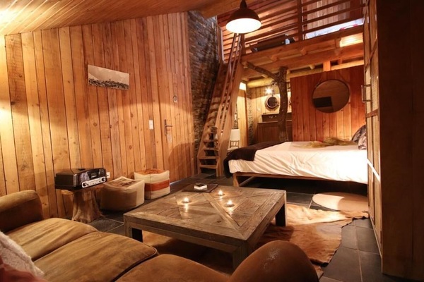 1 bedroom, individually decorated, individually furnished
