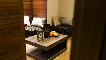 Un sauna, baño turco, tratamientos corporales, envolturas corporales