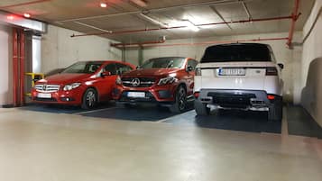 Self parking (EUR 15 per day)