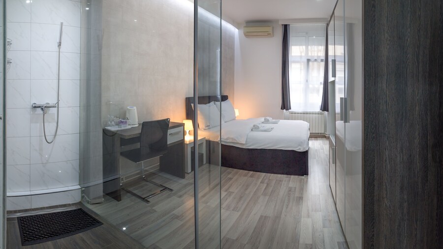 Central Park Residence