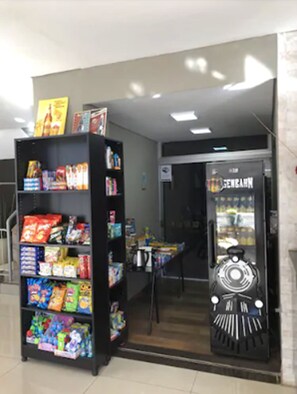 Snack bar