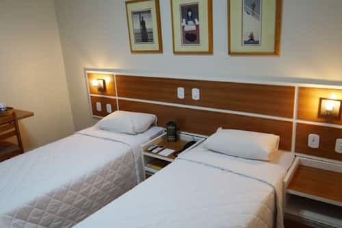 Minibar, blackout drapes, free WiFi, bed sheets