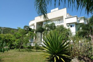 Front of property - Brava Apart Hotel (Florianópolis)