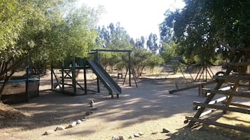 Children’s play area – outdoor