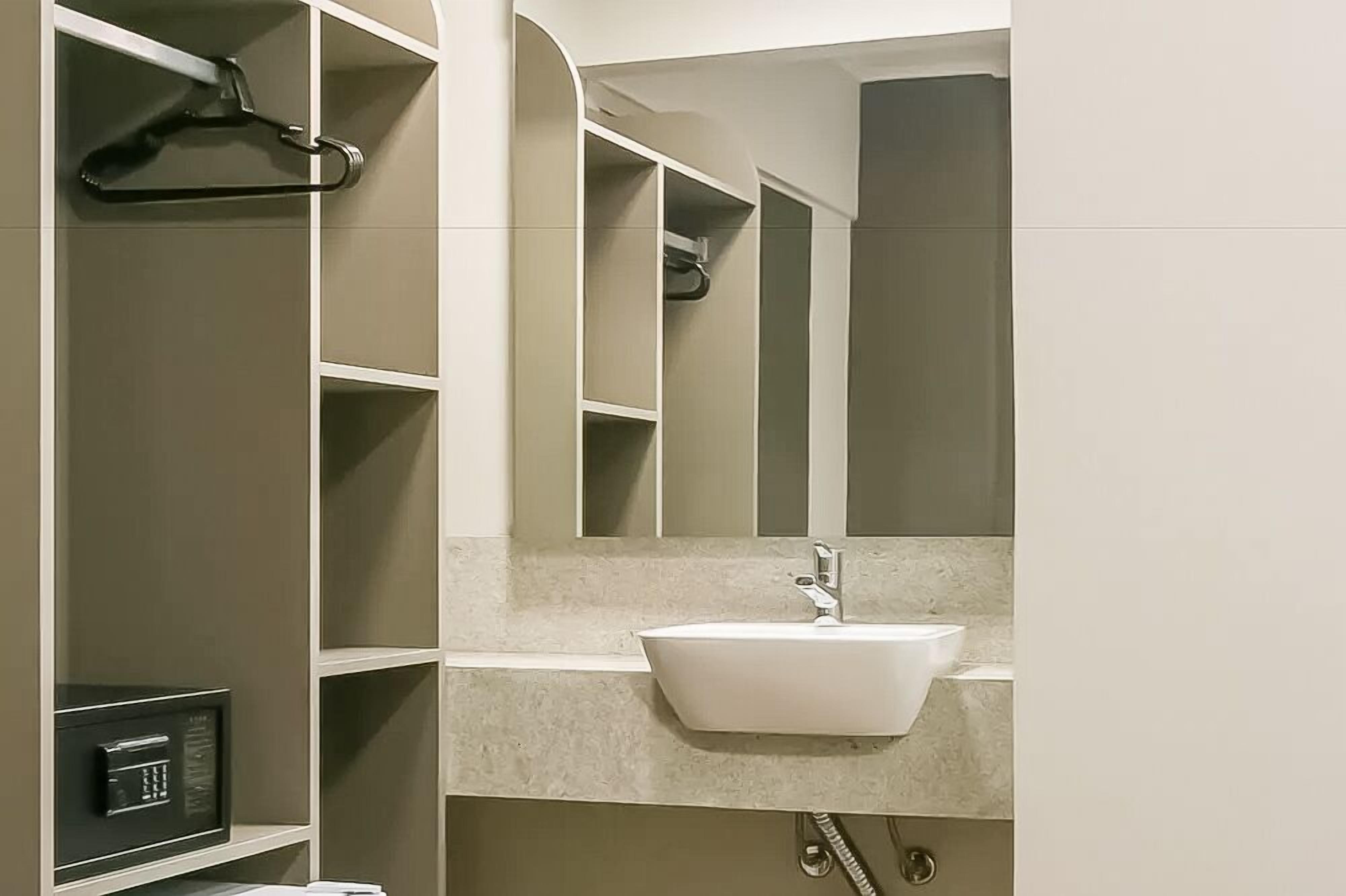 standard room | bathroom | shower, rainfall showerhead, designer toiletries, hair dryer