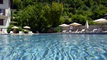 Außenpool (je nach Saison geöffnet)