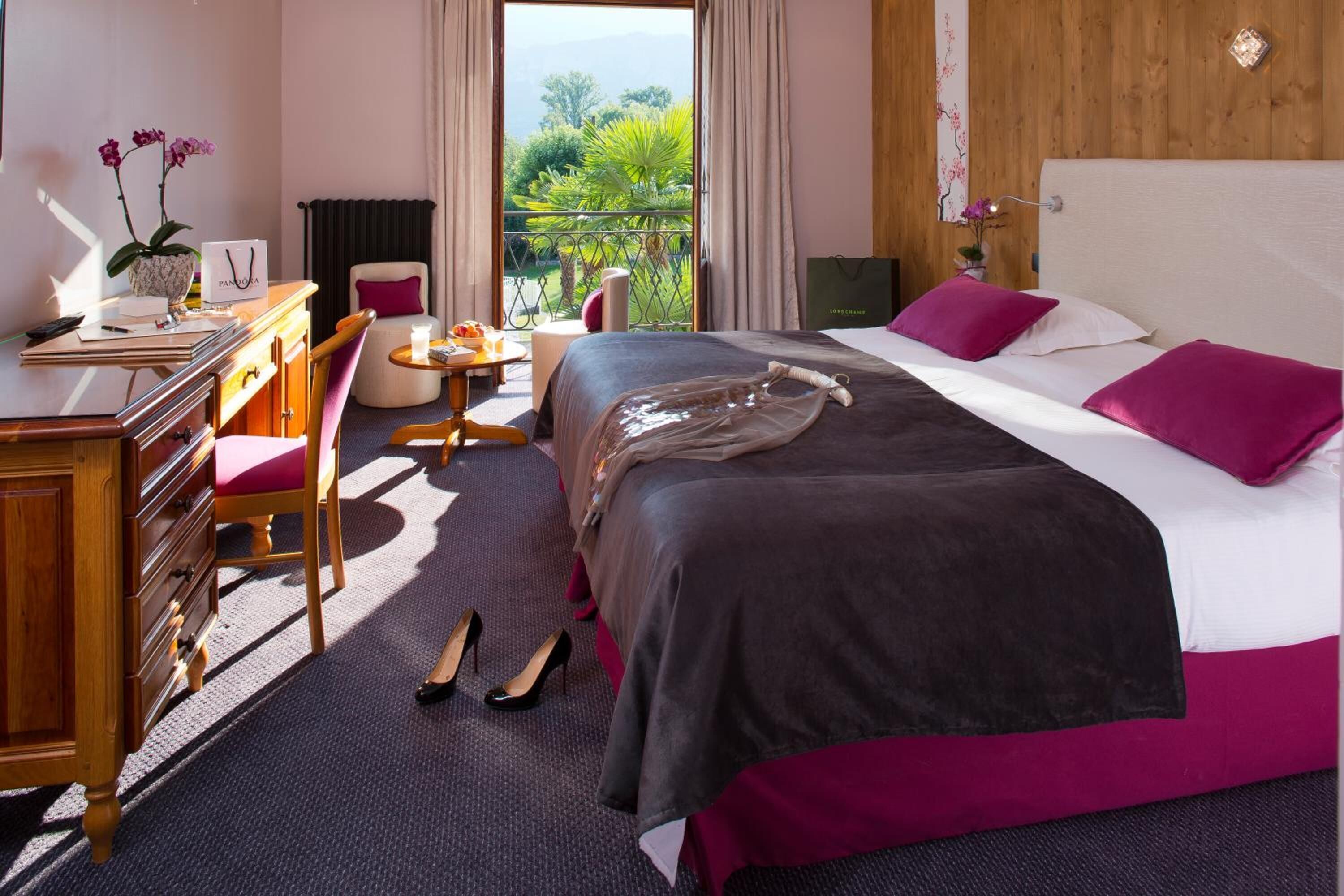 premium bedding, in-room safe, desk, iron/ironing board