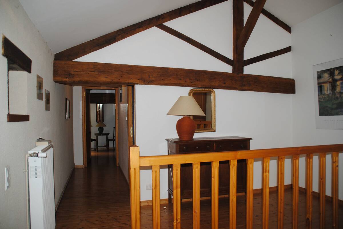 Casa de campo familiar, 2 habitaciones, vistas al jardín, en la zona del jardín | Escritorio, cunas (de pago), wifi gratis y ropa de cama