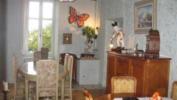 Restauration dans la chambre