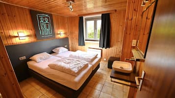 4 bedrooms, WiFi (free)