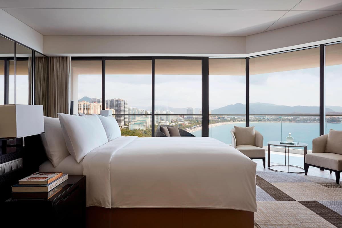 autograph, suite, 1 queen bed, oceanfront | premium bedding, down duvets, minibar, in-room safe