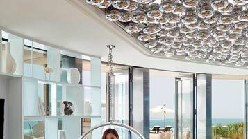 Här finns 3 restauranger som serverar frukost.