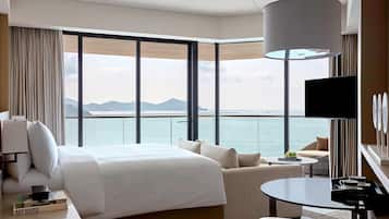 Premium bedding, down duvets, minibar, in-room safe