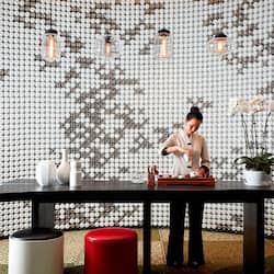3 restaurantes; se sirve desayuno, almuerzo y cena; cocina internacional