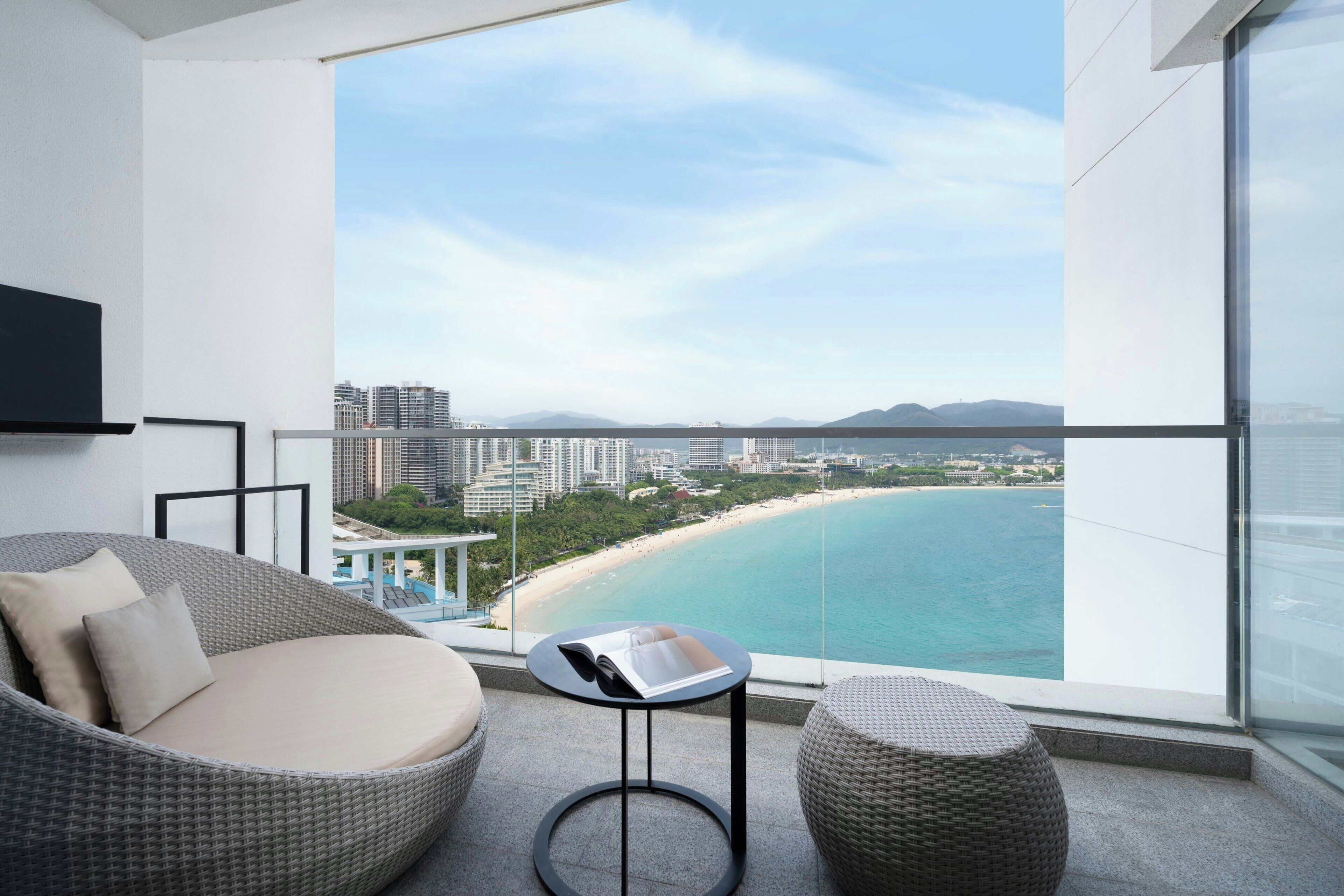 premium bedding, down duvets, minibar, in-room safe