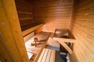 经典双床房, 桑拿浴 (Manor House) | 浴室 | 吹风机、毛巾、肥皂、洗发水