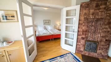 Economy Suite (Annex - White House) | Desk, iron/ironing board, free WiFi, bed sheets