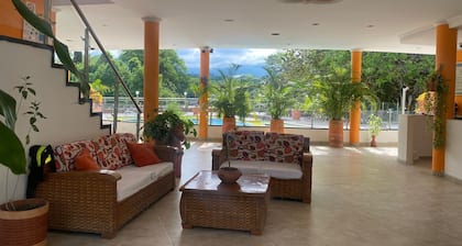 Hotel La Cascada Cristalina