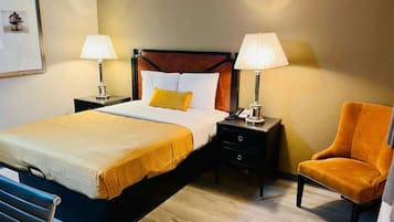 Schreibtisch, laptopgeeigneter Arbeitsplatz, VerdunkelungsvorhÀnge