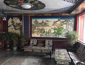 Lobby - Overseas Tibetan Hotel (Gannan Tibetan)