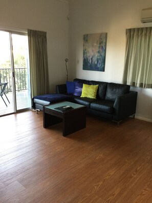 One Bedroom Villa | Living area | Flat-screen TV, fireplace - Beltana Villas (Pokolbin)